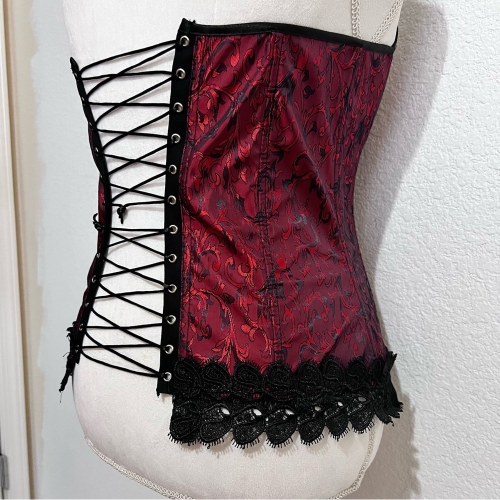 Dreamgirl Red & Black Lace Bustier Corset with Garters & Thong New Medium - Picture 7 of 16
